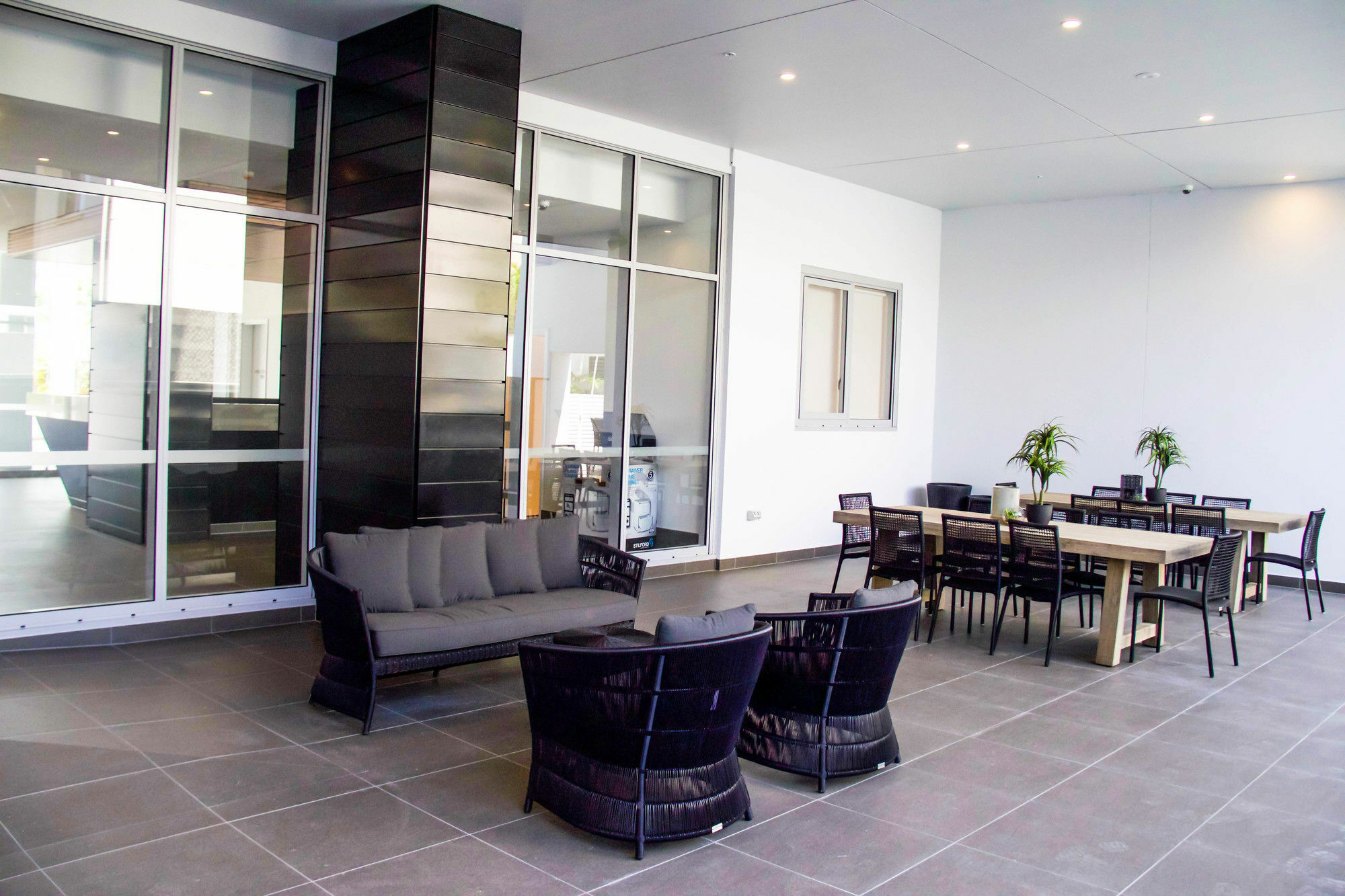 Synergy Broadbeach - Official Gold Coast Exterior photo